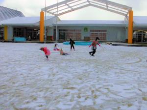 雪遊びの画像